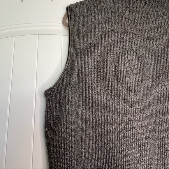 Eddie Bauer Men’s Size L 100% Cotton Vintage V-Neck Button-Up Sweater Vest - Picture 3 of 5